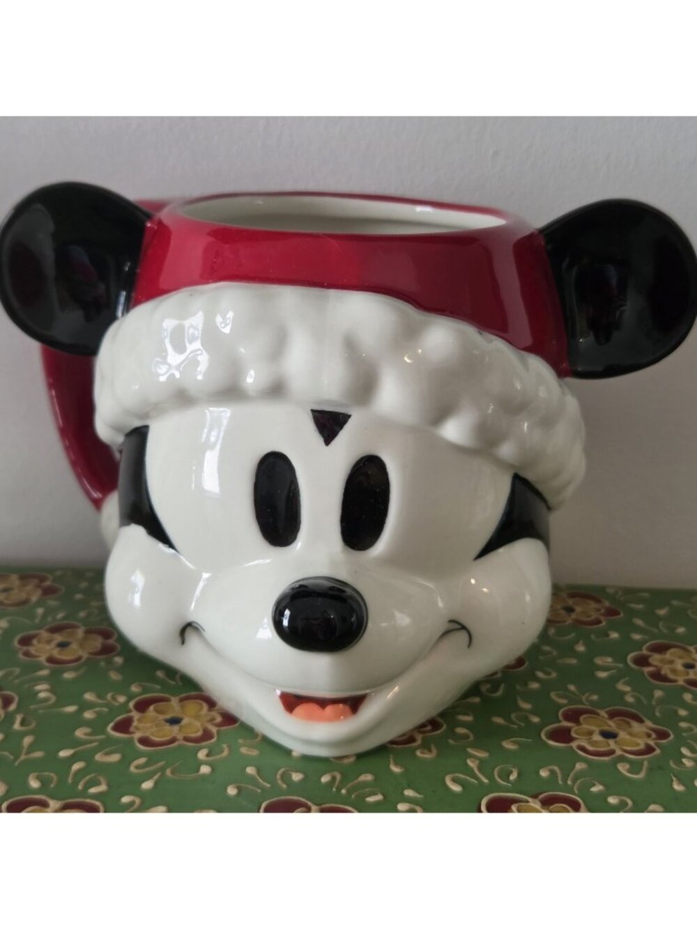 Williams Sonoma Disney Santa Mickey Mouse 3D Face Christmas Coffee Mug